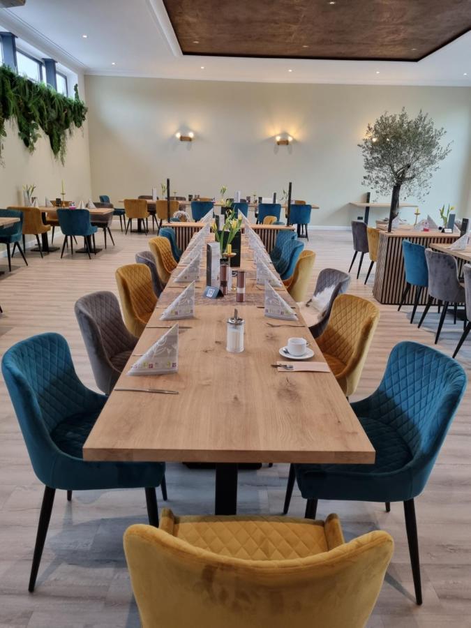 Erbenholz Hotel Laatzen Buitenkant foto