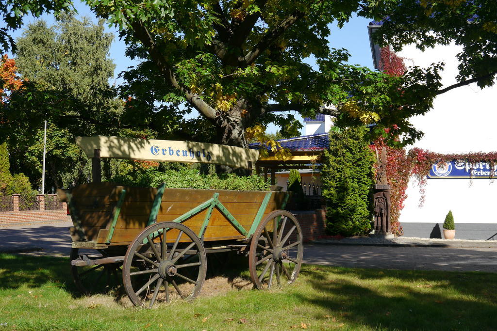 Erbenholz Hotel Laatzen Buitenkant foto